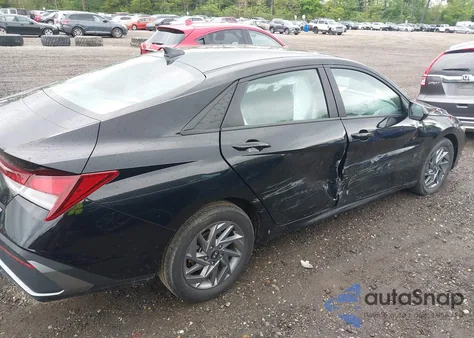 2024 Hyundai Elantra Sel z USA, uszkodzony, nr VIN KMHLM4DG6RU653322